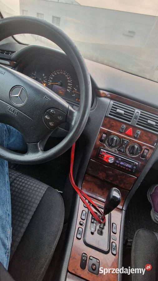 Mercedes E klasa w210 Okularnik 520000km