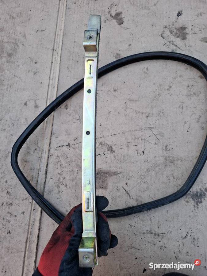 Prowadnice szyby drzwi z uszczelką Fiat 126p Strzelce Opolskie sprzedam