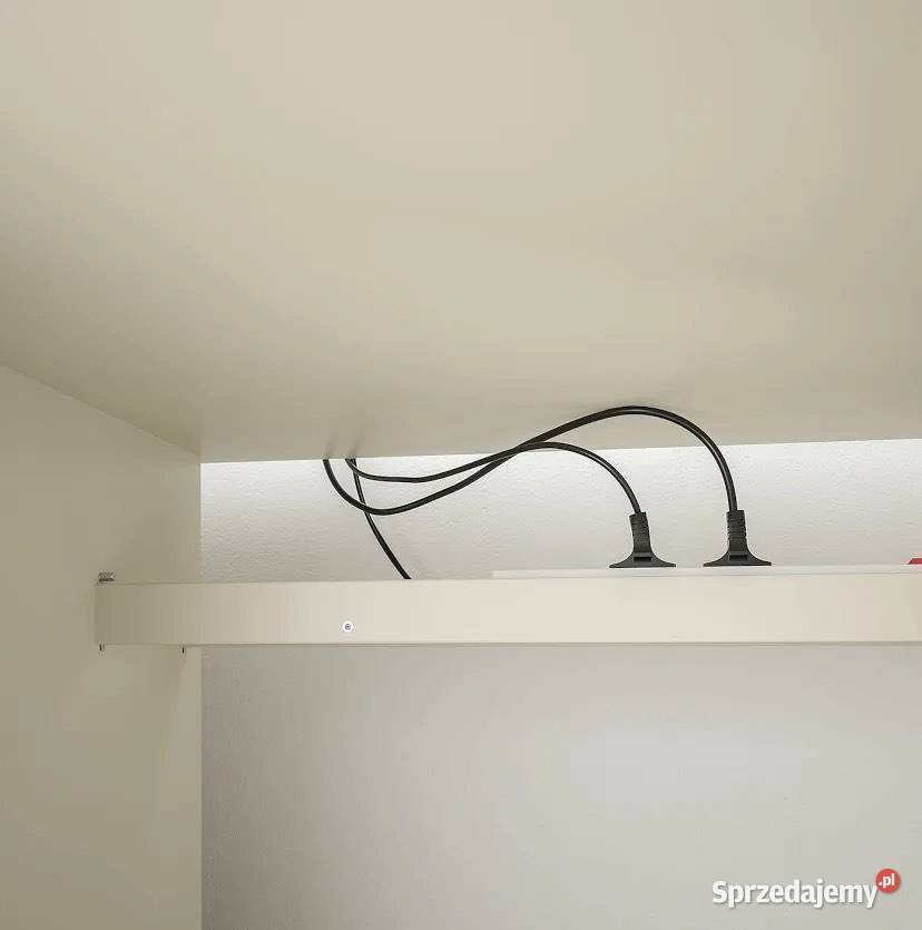 Biurko z Ikea Vebjrn beżowe 140x60 4 szuflady i Warszawa