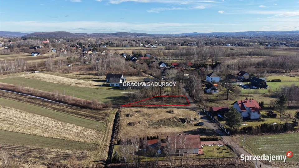 Działka do sprzedania 900m2 Jeziorzany gaz małopolskie