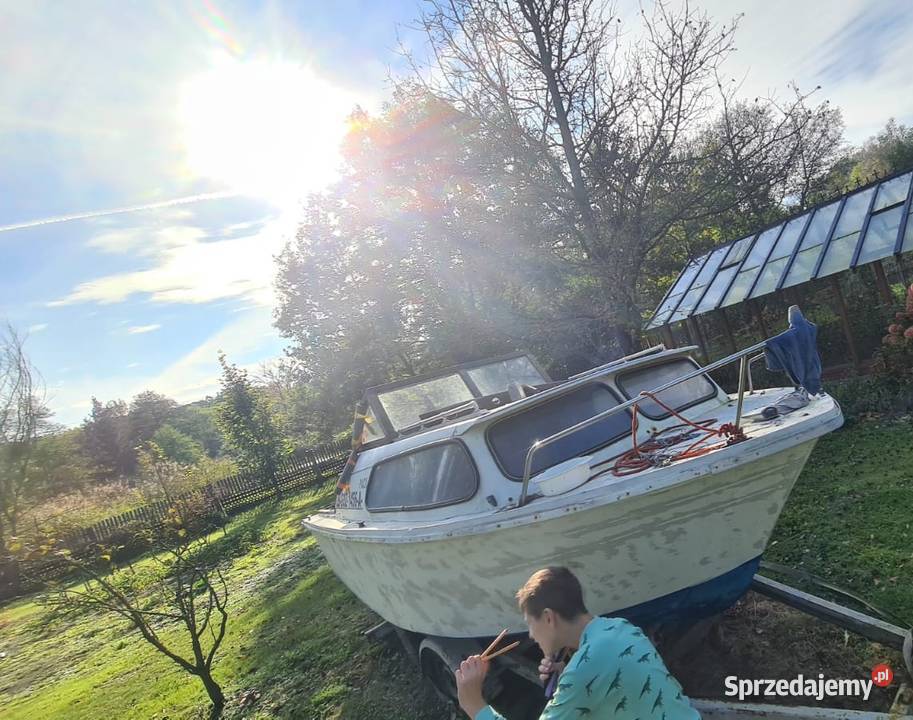 Łodz motorowa kabinowa Sport i Wypoczynek
