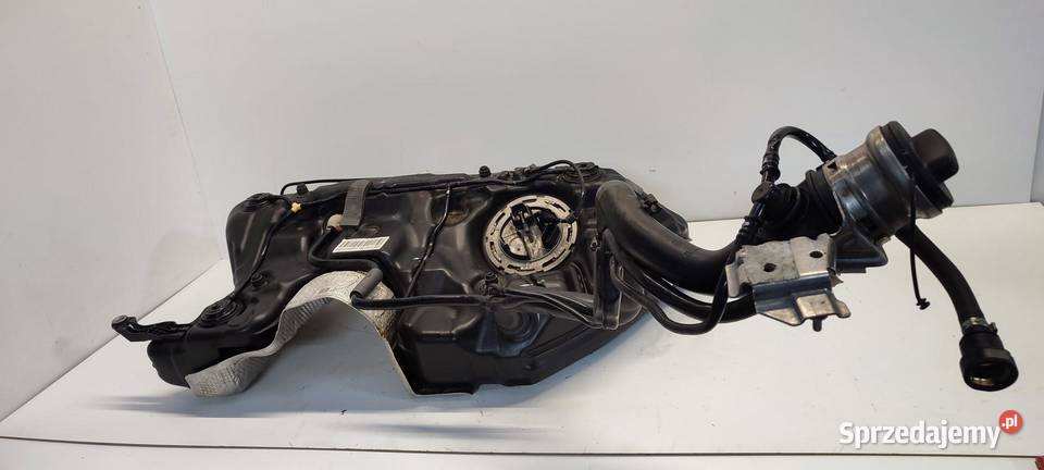 MERCEDES W205 ZBIORNIK BAK PALIWA A2054700901