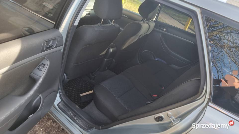 Toyota Avensis II 20 benzyna kombi czujnik zmierzchu Avensis łódzkie Łódź