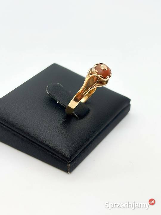 Złoty pierścionek pr 585 290g Rozmiar 22 sprzedam