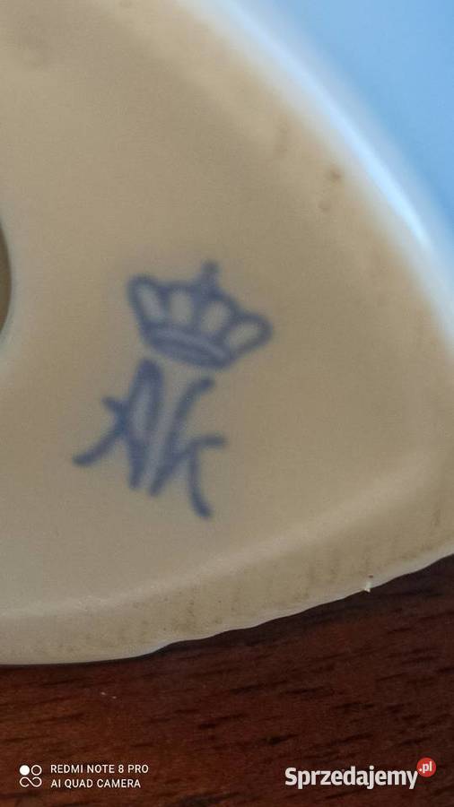 Świecznik z białej porcelany Syg Ak Kaiser pomorskie