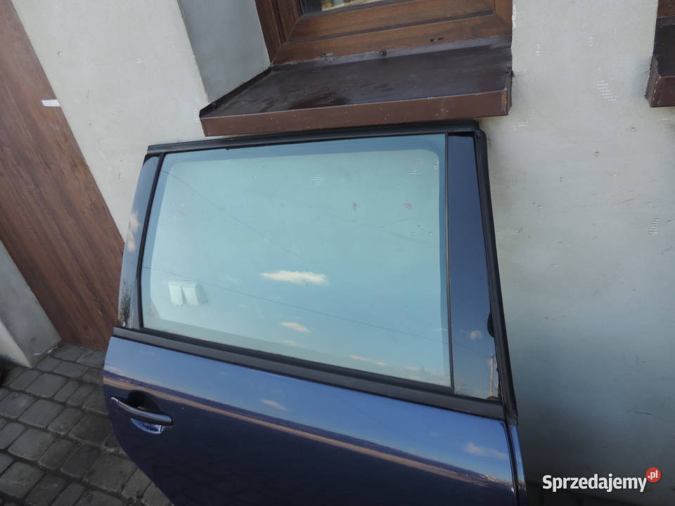VW PASSAT B5 KOMBI DRZWI PRAWY TYŁ LB5N sprzedam