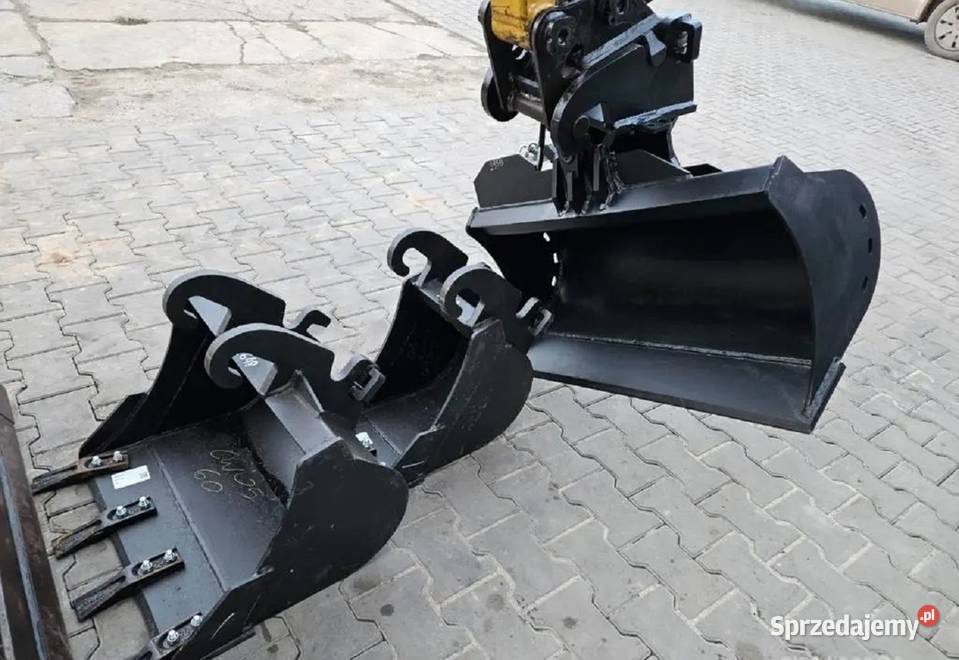 top minikoparka Caterpillar 3017 D Gębiczyna