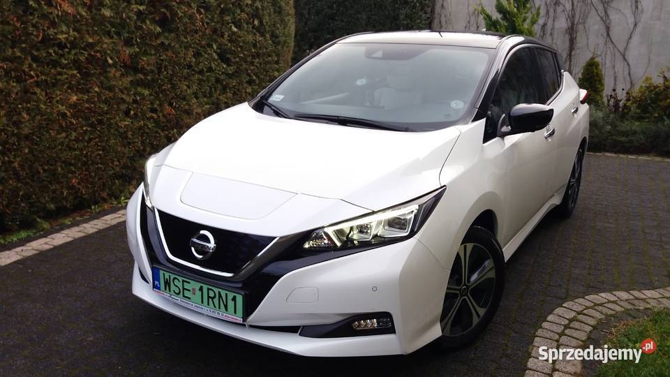 Nissan Leaf 62 kWh limited 10 biała perła aluminiowe felgi Sierpc