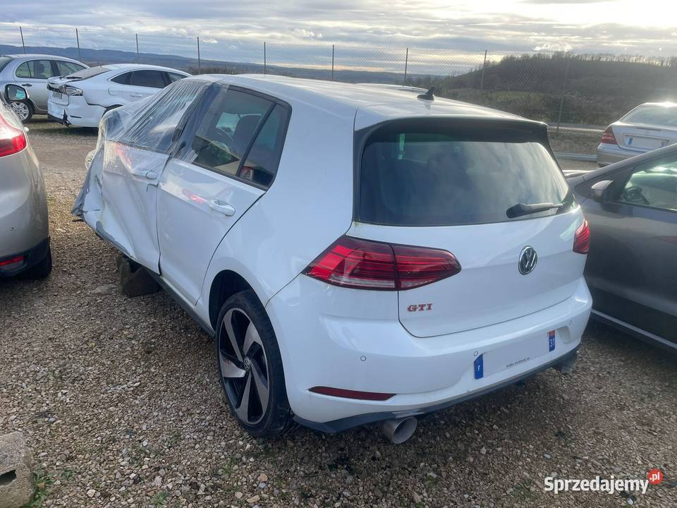 VOLKSWAGEN Golf VII 20 GTi 245 DSG7 FN053 uszkodzony Gdańsk