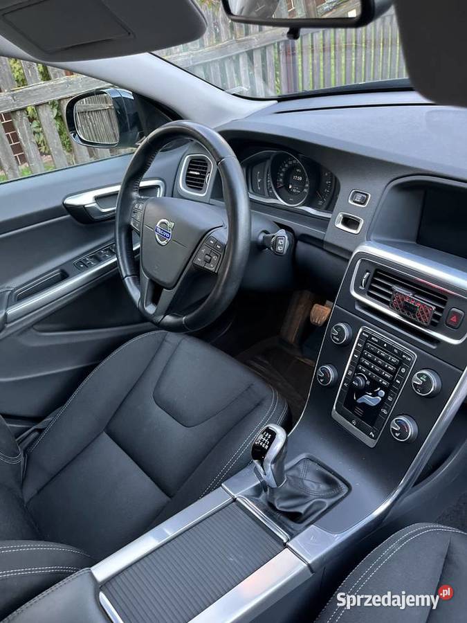Volvo V60 Cross Country 20 D3 150 2017 gniazdo AUX Białystok
