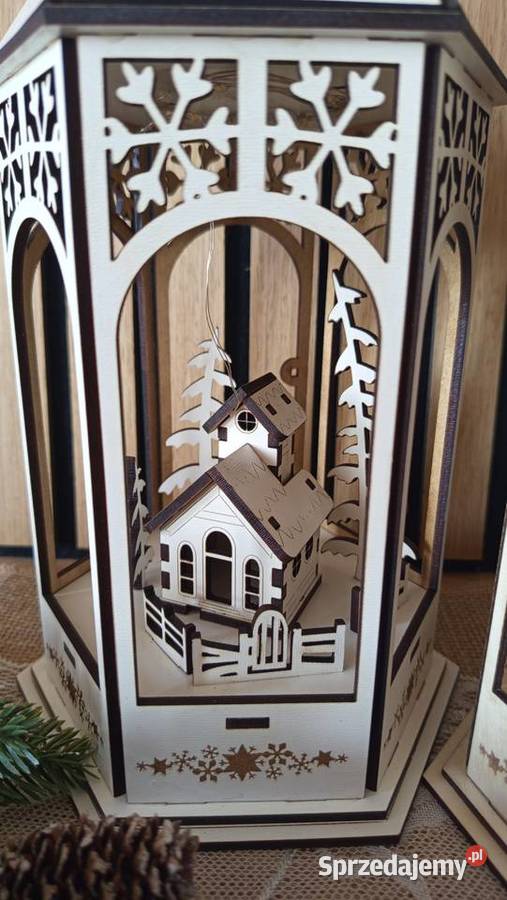 Lampion świąteczny LED z drewnianą scenką Bełchatów