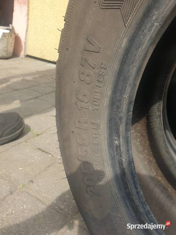 Dwie sztuki opon letnich 20555 R15 5 mm bieżnika warmińsko-mazurskie Dobre Miasto sprzedam