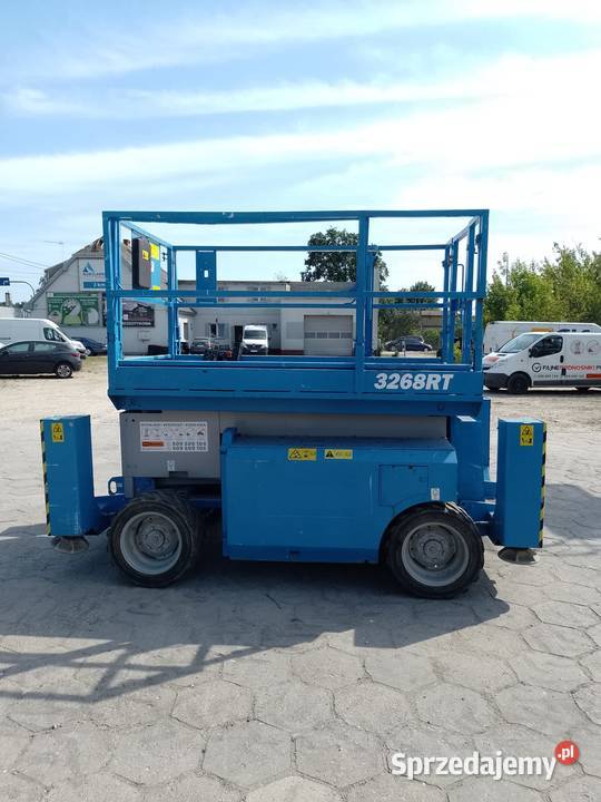 Sprzedam podnośnik nożycowy Genie GS3268 RT 2011 Rok produkcji 2011 Bydgoszcz