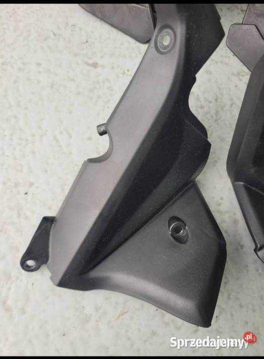 APRILIA TUONO V4 1100 16 WYPEŁNIENIE PLASTIK Nowy Tomyśl