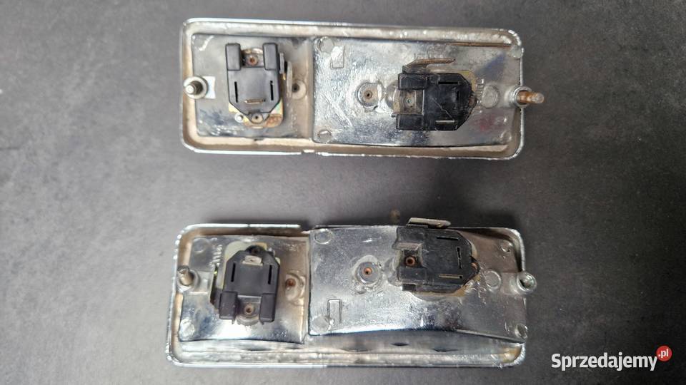 Kierunkowskazy przednie Łada 2103 15001600 Kierunkowskazy sprzedam