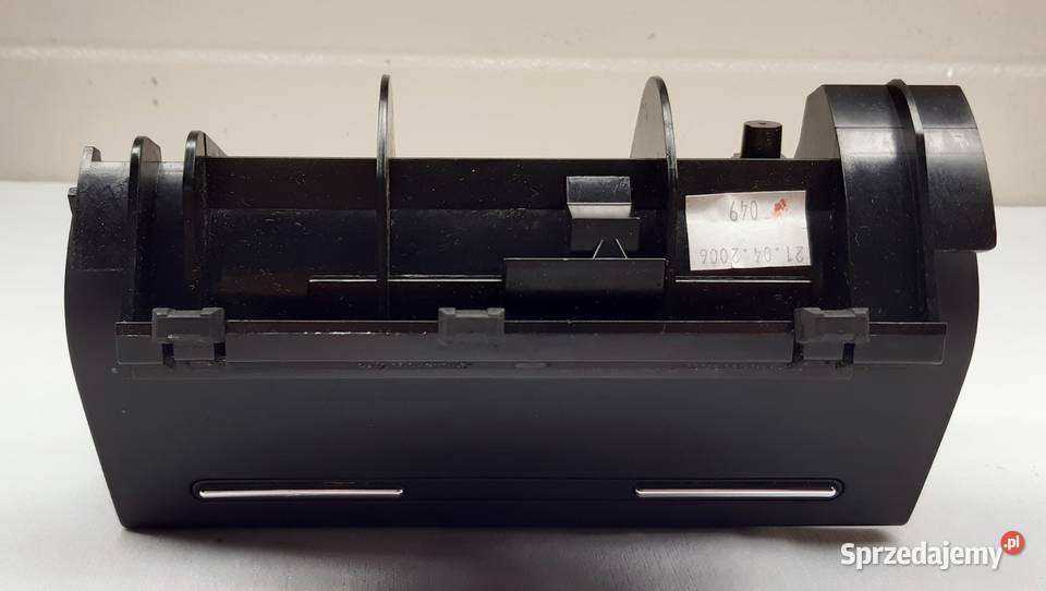 POPIELNICZKA AUDI A4 B7 8E0857951 osobowe Części samochodowe