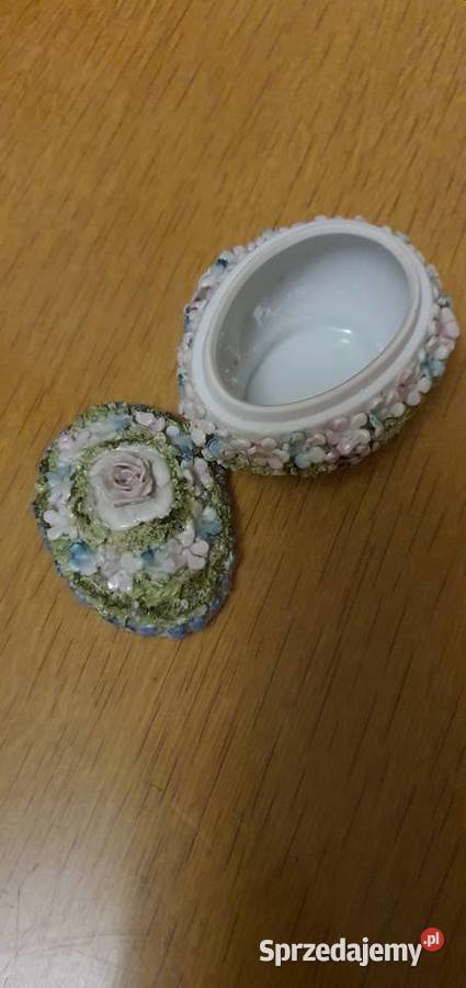 Porcelanowy zabytkowy pojemnik na biżuterię Wrocław