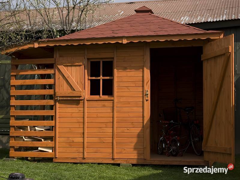 DOMEK ZEBRA OGRODOWY DACH CZTEROSPADOWY