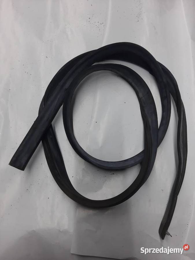 Opel Astra H Kombi uszczelka drzwi na słupku osobowe Ksawerów