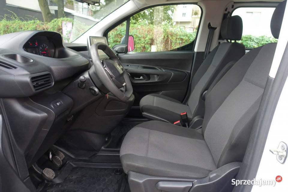 Peugeot Partner R E Z E R W A C J A wielofunkcyjna kierownica Warszawa