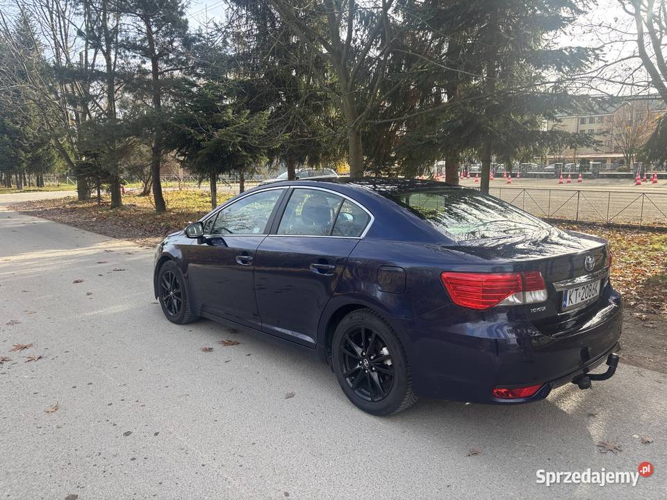 niezwodna toyota avensis sedan 1998cm3 małopolskie