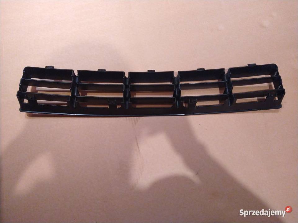 Kratka zderzaka przedniego VW Golf 4 1J0 853 677 Radziszów