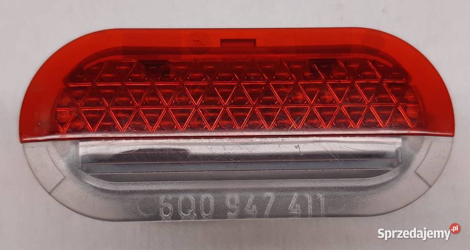 OŚWIETLENIE BOCZEK DRZWI VW POLO 9N TOURAN osobowe Mielęcin