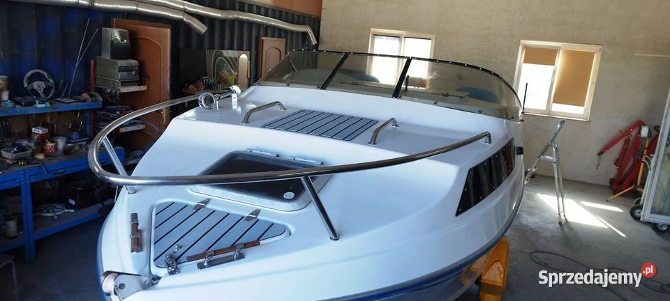Łódź motorowa bez silnika odrestaurowana z Rok produkcji 2004 Przejazdowo