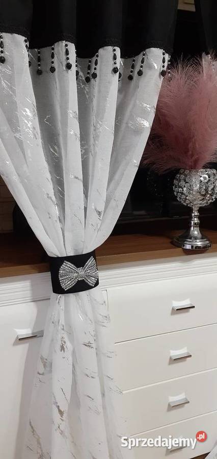 Firany z czarnymi koralami Mława