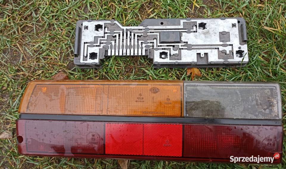 LAMPA LAMPY TYŁ TYLNE AUDI 80 B1 mazowieckie Wilga