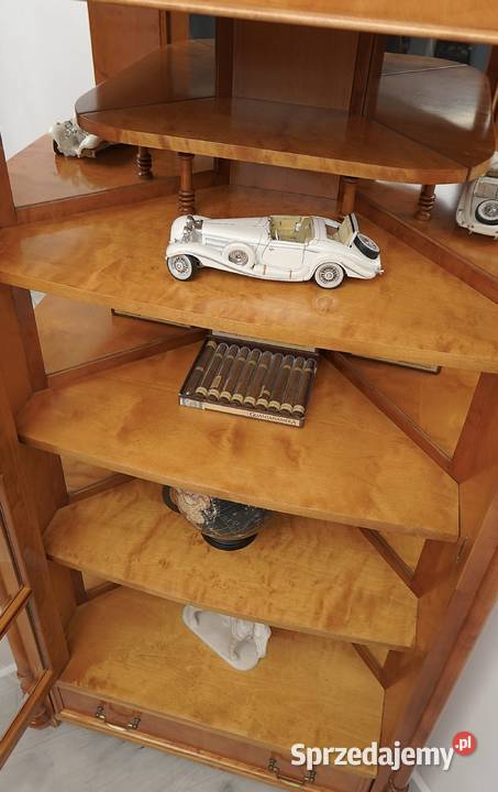 Stylowa witryna narożna BIEDERMEIER renowacji Jerka