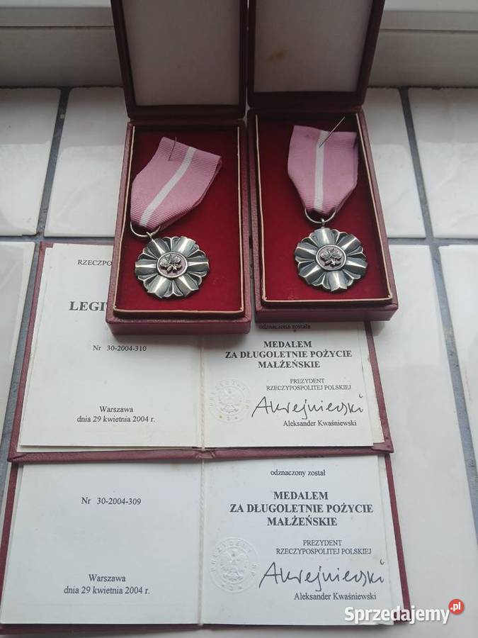 MEDAL ODZNACZENIE ORDER DŁUGOLETNIE POŻYCIE Sandomierz