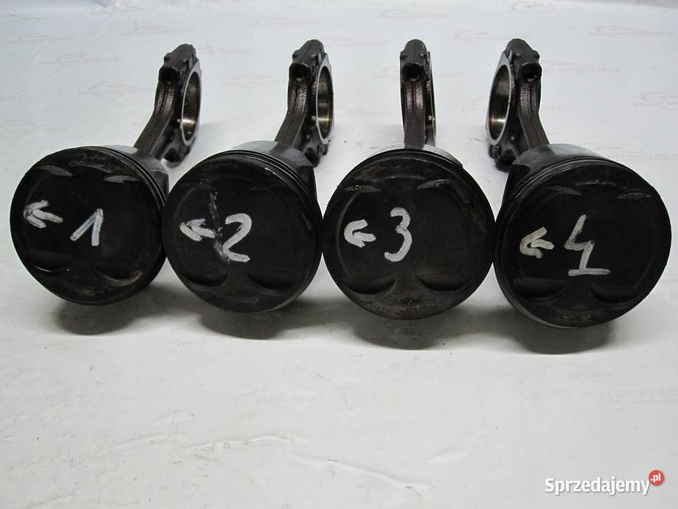 Opel Corsa 12 16V B12XER 15R 70 73L41 Tłok