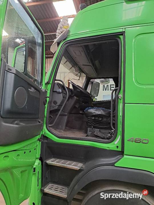 Do paszy sruty Wywrotka z wydmuchem Volvo FH Rok produkcji 2013 Wywrotki