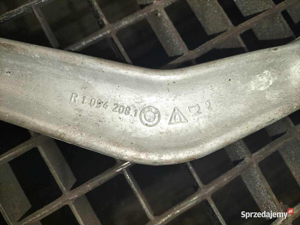 Wahacz poprzeczny tylny górny prawa strona BMW śląskie Poręba