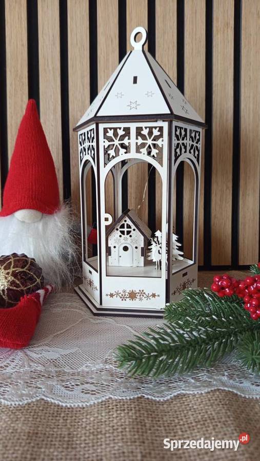 Drewniany lampion LED z domkiem i reniferem Bełchatów