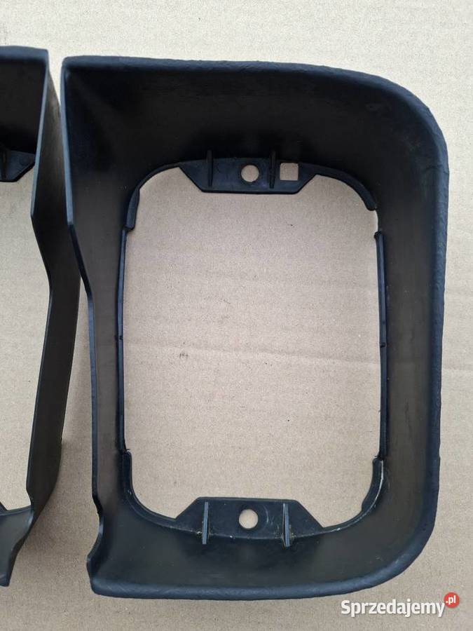 Wewnętrzne plastikowe ramki reflektorów Strzelce Opolskie sprzedam
