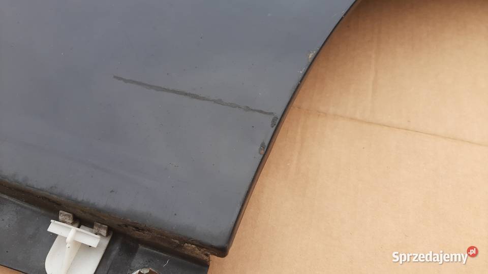 błotnik prawy przód Mercedes C w203 sedan kombi Błotniki Dębno