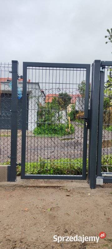 Furtka ocynkowana malowana wypełniona panelem 2D Bydgoszcz