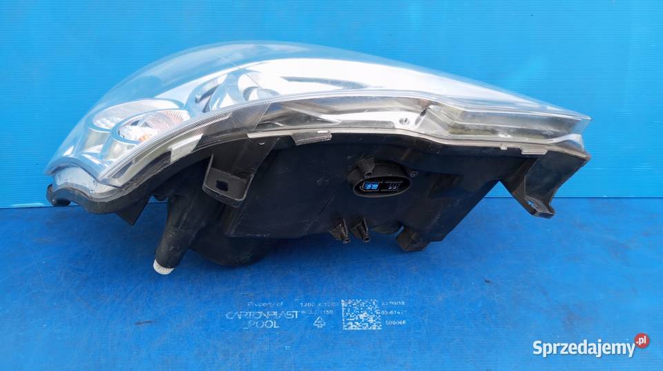 LAMPA PRAWY PRZÓD EU XENON LED MERCEDES VITO