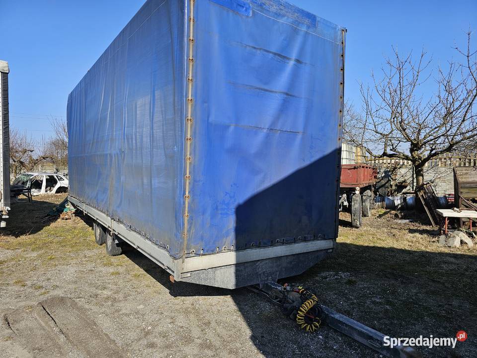 MAN LE 8220 PLANDEKA 720 m 400000km Tarnobrzeg sprzedam