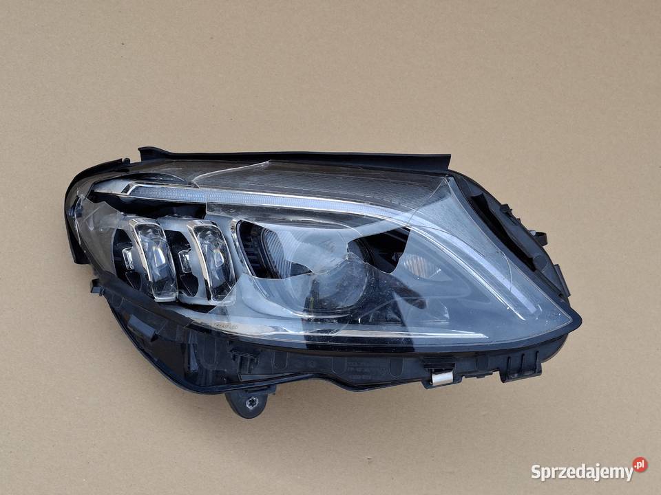 MERCEDES CKLASA W205 REFLEKTOR PRAWY MULTIBEAM Bieleń