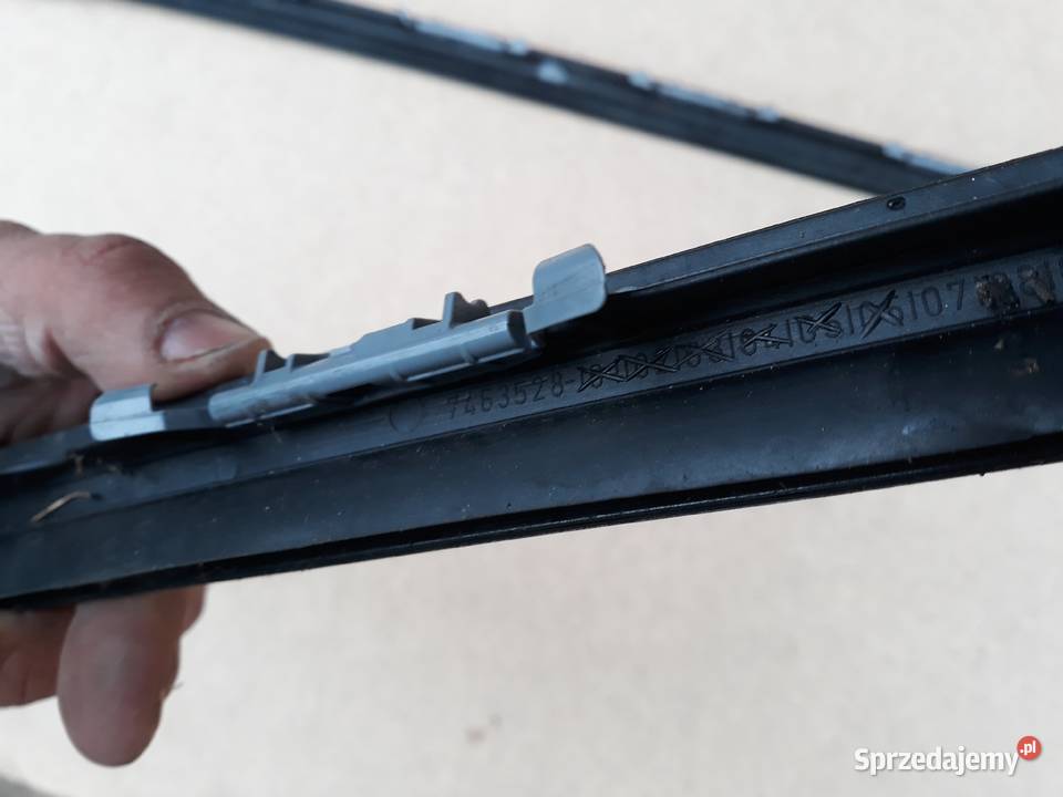 BMW X5 G05 LISTWA PRAWA SZYBY PRZEDNIEJ 7463528 Międzychód sprzedam