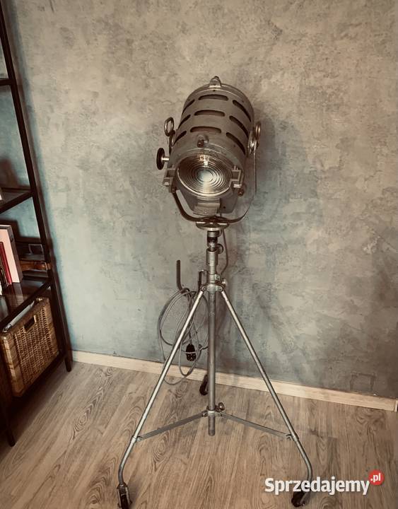 Lampa teatralna zabytek prl loft