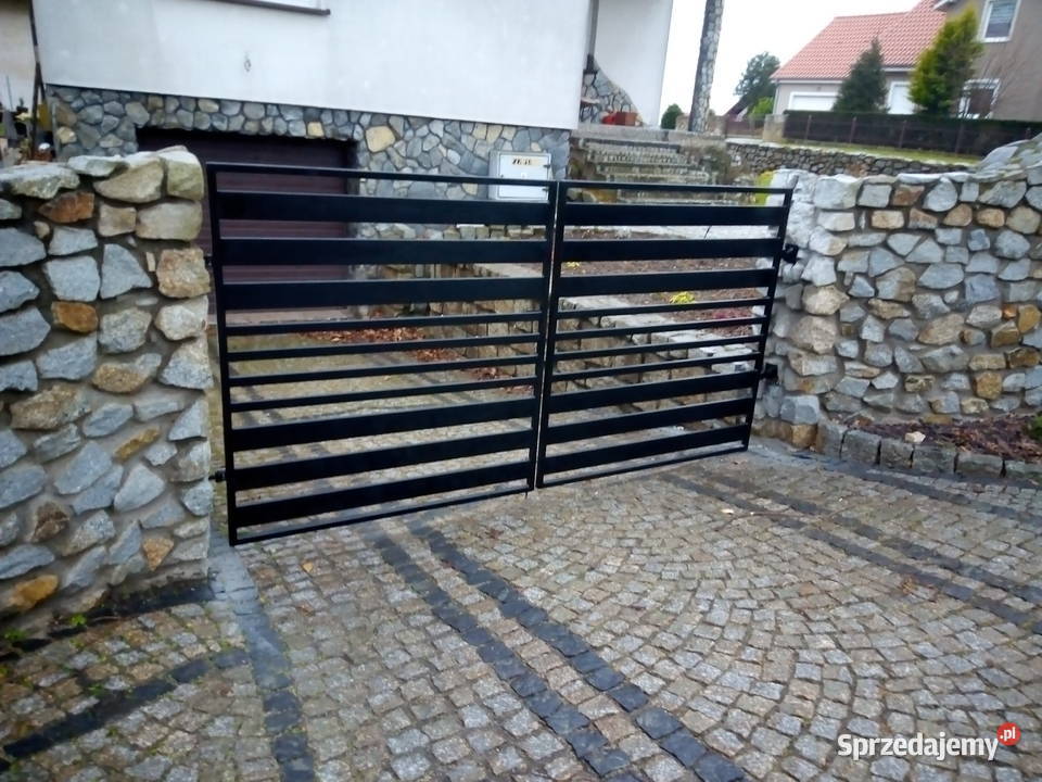 Bramy Uchylno Otwierane Usługi