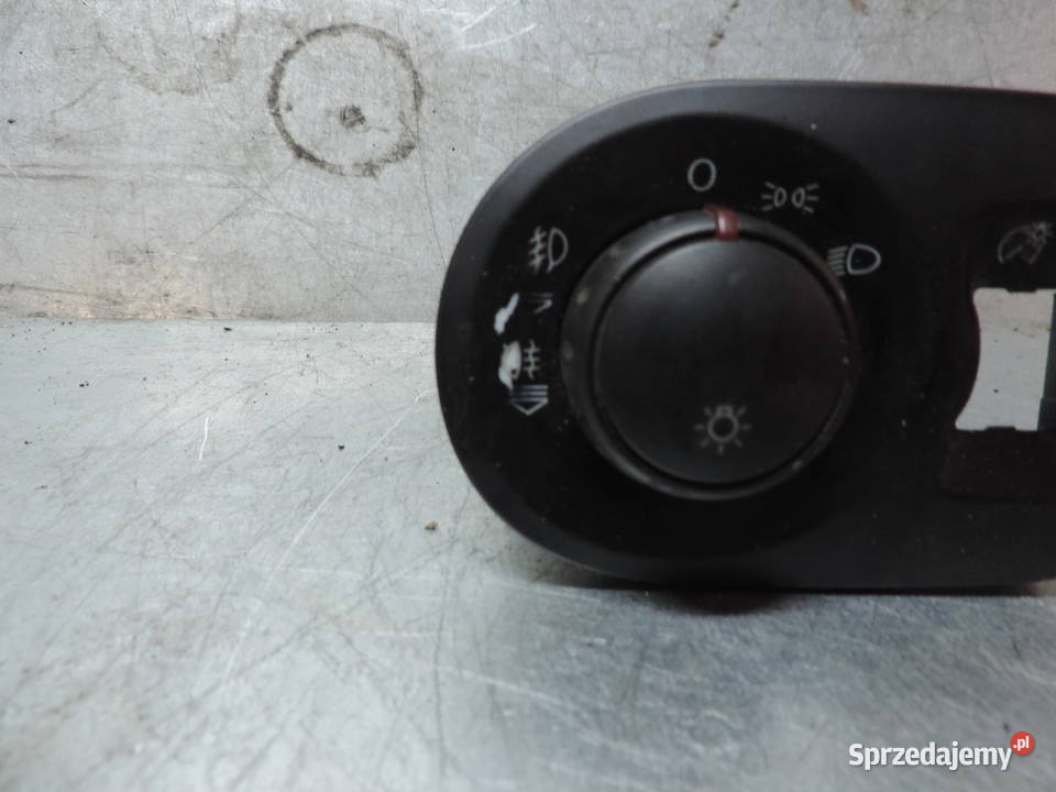 WŁĄCZNIK PRZEŁĄCZNIK ŚWIATEŁ SEAT ALTEA Rok produkcji 2005 Nowy Sącz