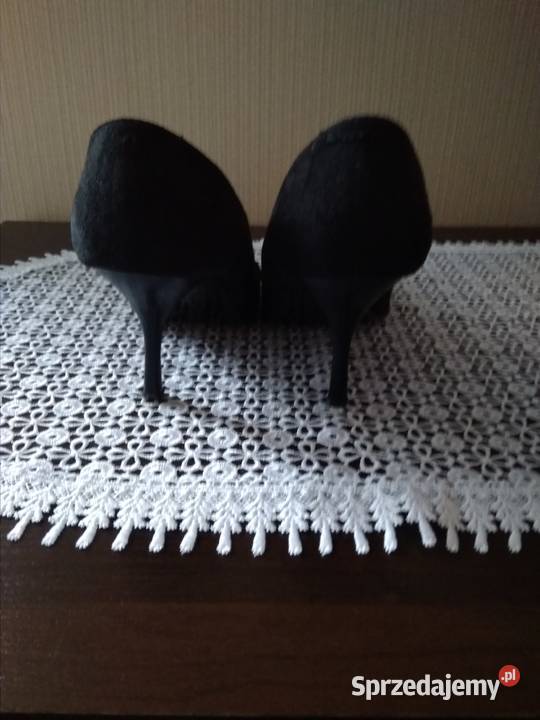 Czarne szpilki 39 z naturalnej skóry zamszowej Rawicz