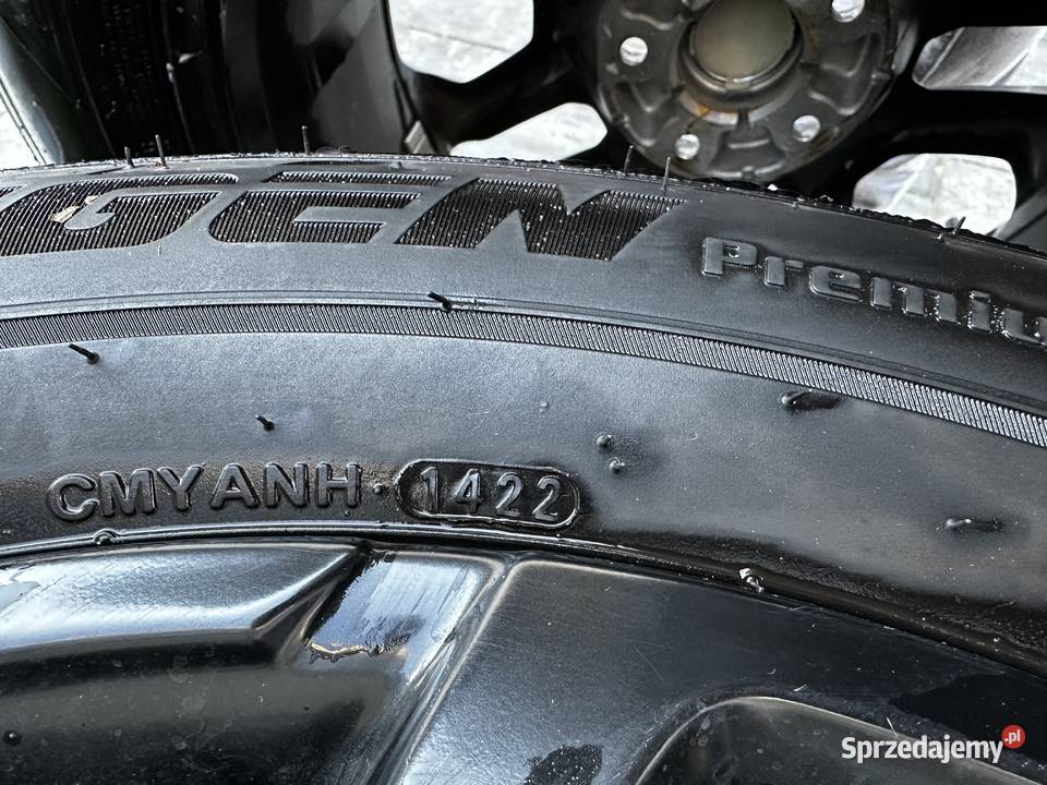 Opony 23560 R18 Kumho 2022 śląskie sprzedam