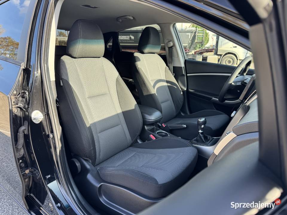 Hyundai i30 14 BENZYNA Klimatronik Nawigacja Konin