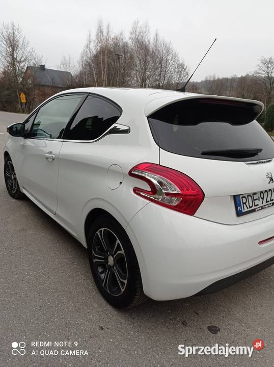 Sprzedam peugeota 208 12 benzyna wersja Allure 208 Pilzno